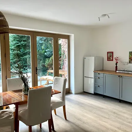 Apartamento Vadrózsa Kertkapcsolatos *