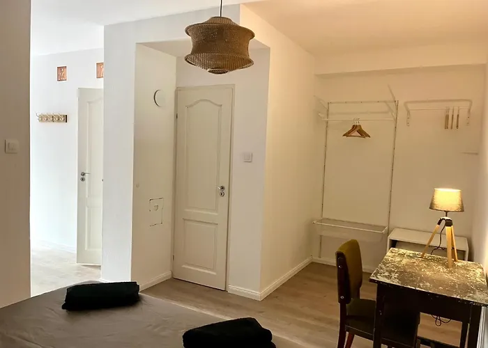 Vadrozsa Kertkapcsolatos