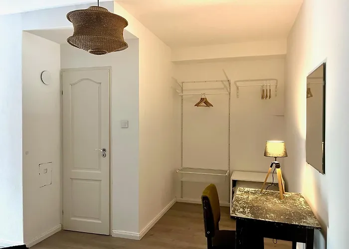 Vadrozsa Kertkapcsolatos Appartement *