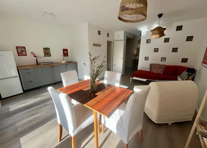 Appartement Vadrozsa Kertkapcsolatos